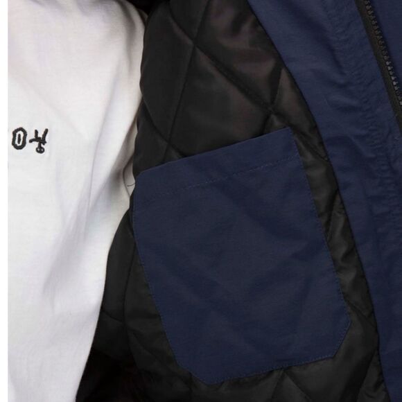 New Hurley Jacket - Picture 7 of 15